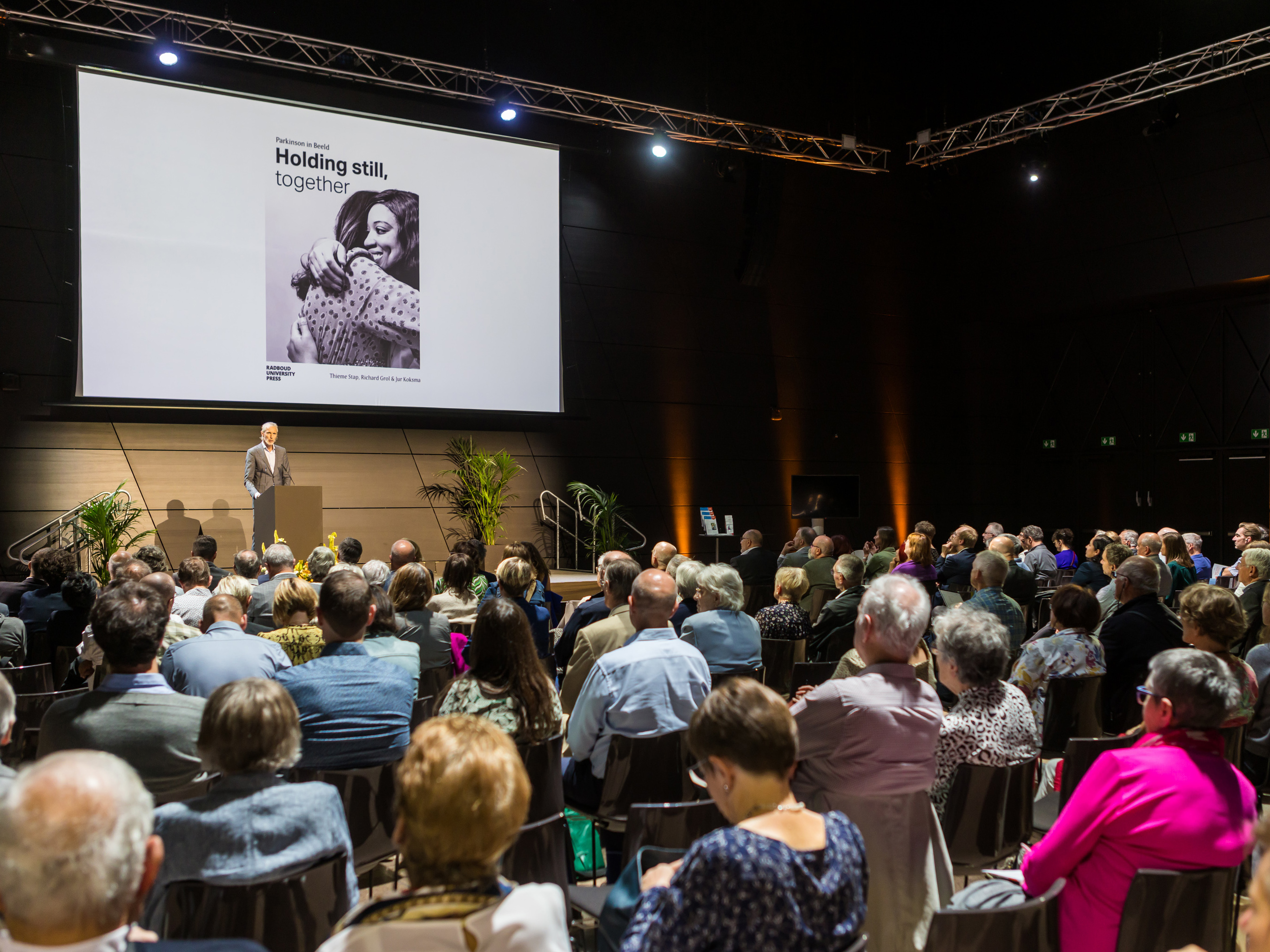 Le professeur Bas Bloem sur les avantages de ParkinsonNet pour les patients et les professionnels de la santé.